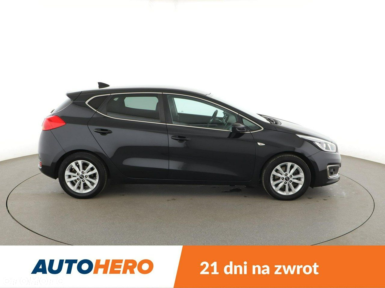 Kia Ceed 1.4 CVVT Dream Team Edition - 9