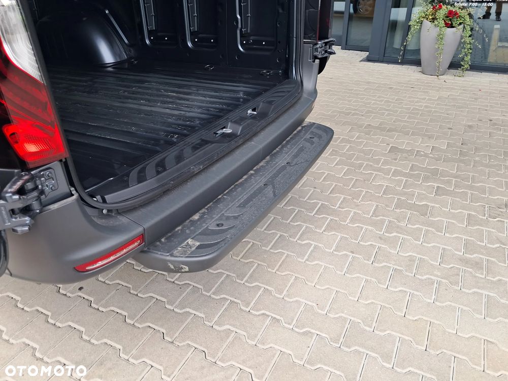 Mercedes-Benz Sprinter 319 CDI Furgon SELECT ekstradługi - 24