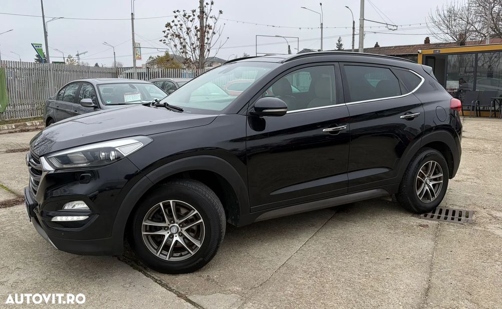 Hyundai Tucson - 2