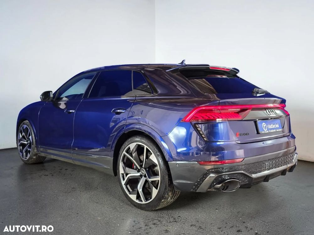 Audi RS Q8 - 3