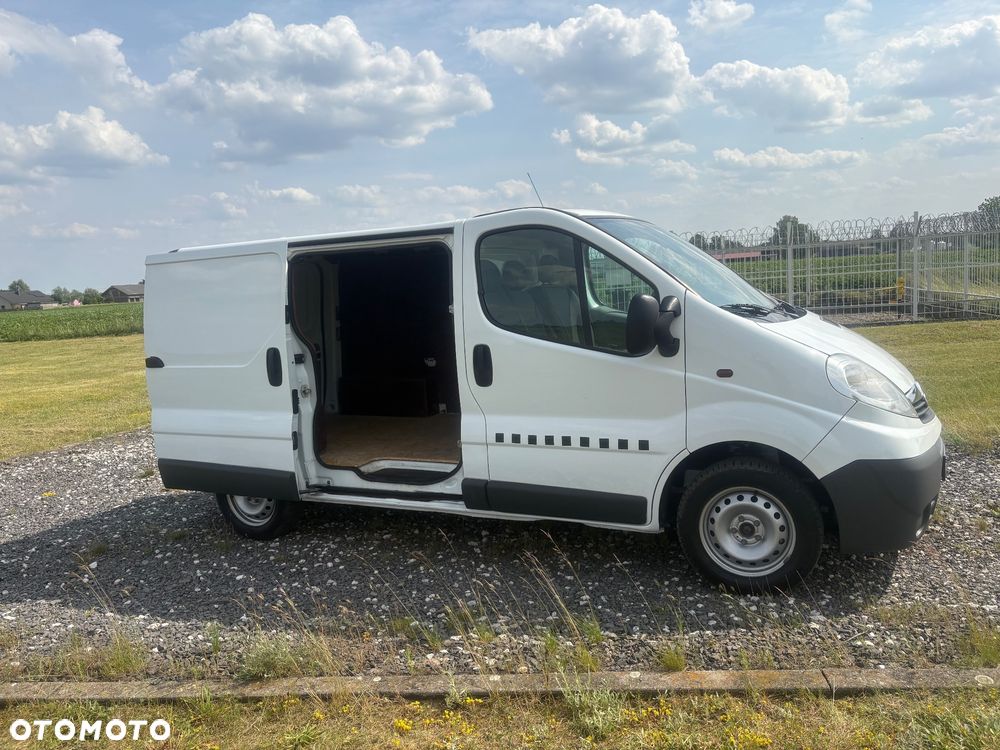 Opel Vivaro - 14