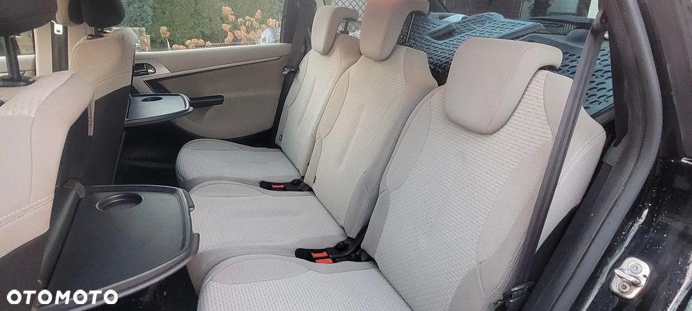 Citroën C4 Picasso - 25