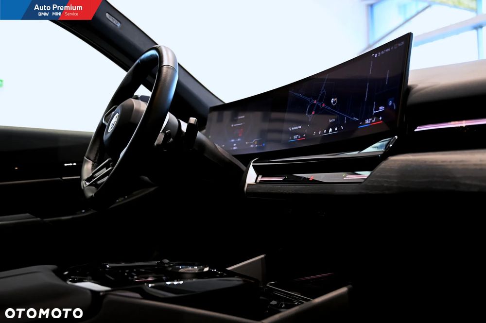 BMW Seria 5 520d xDrive - 16