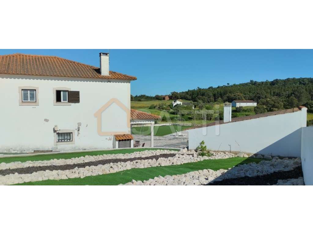 Moradia T6 com Piscina e Vista deslumbrante sobre a Serra - Grande imagem: 3/30