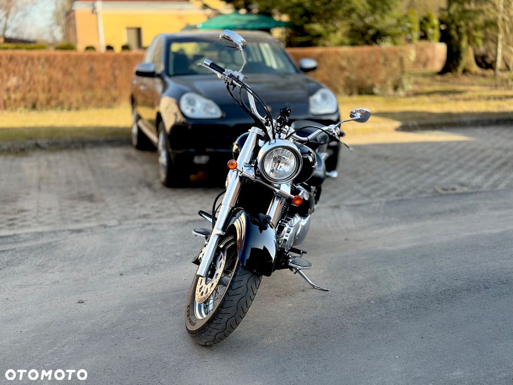 Suzuki Intruder - 2