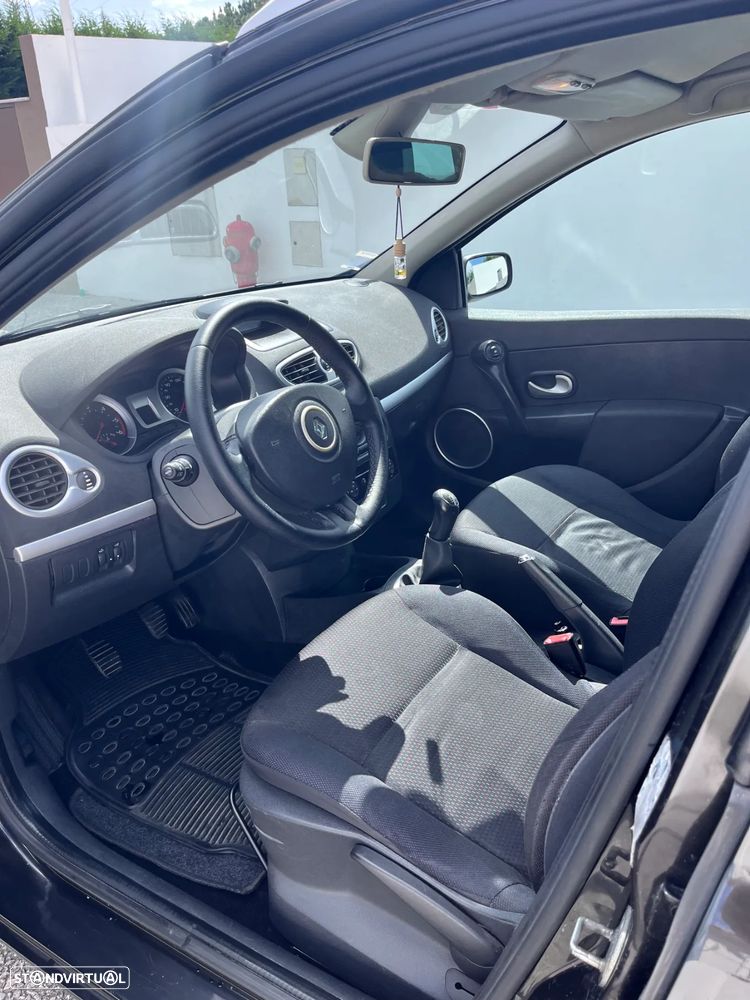 Renault Clio Break - 16