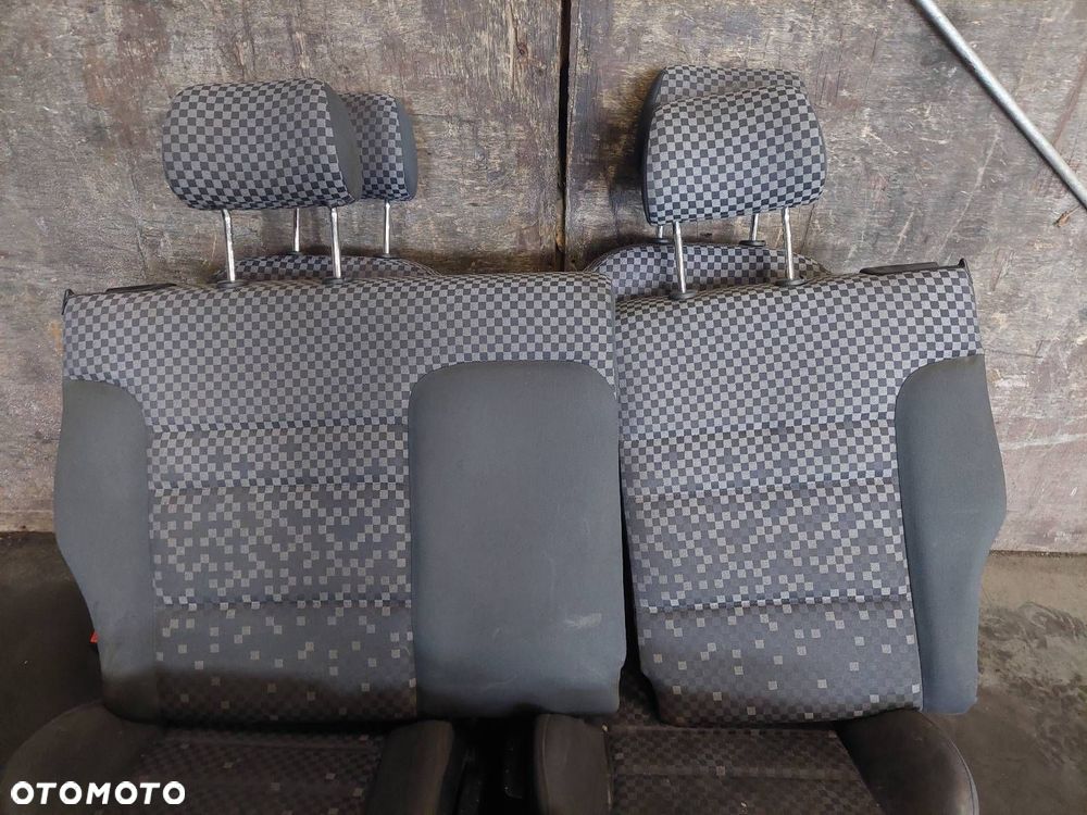 FOTEL FOTELE KOMPLET LEWY PRAWY KANAPA TYŁ AUDI A3 8L HB 3D - 3