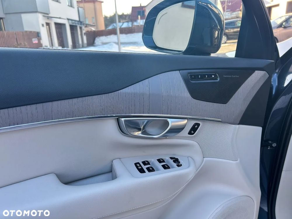 Volvo XC 90 T8 AWD Plus Bright - 28