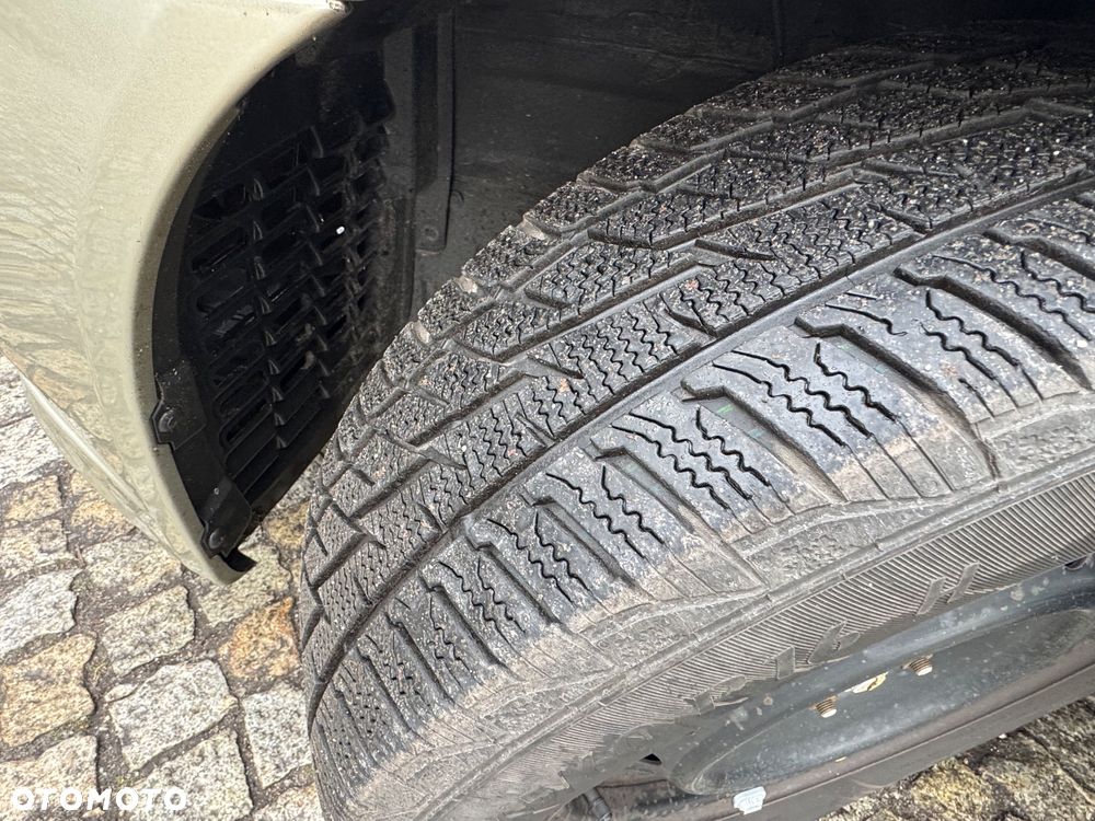 Mitsubishi Lancer 1.8 Invite - 31