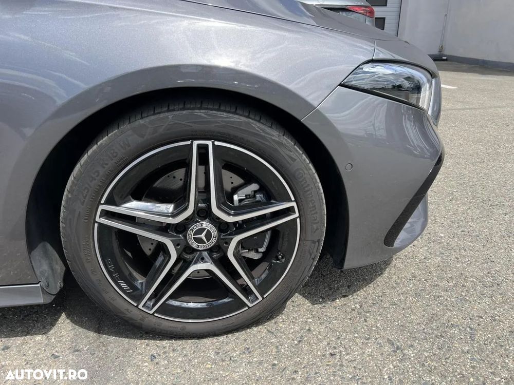Mercedes-Benz A 220 - 16