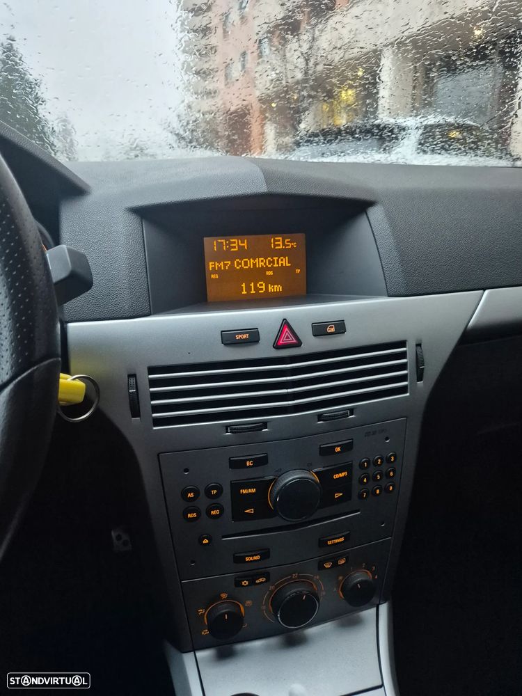 Opel Astra GTC 1.7 CDTI - 15