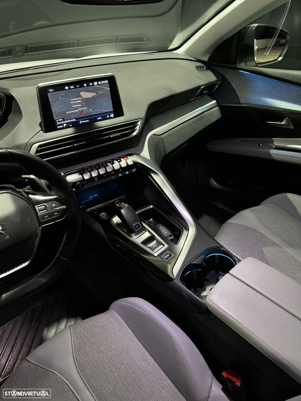 Peugeot 5008 1.5 BlueHDi Allure EAT8 - 54