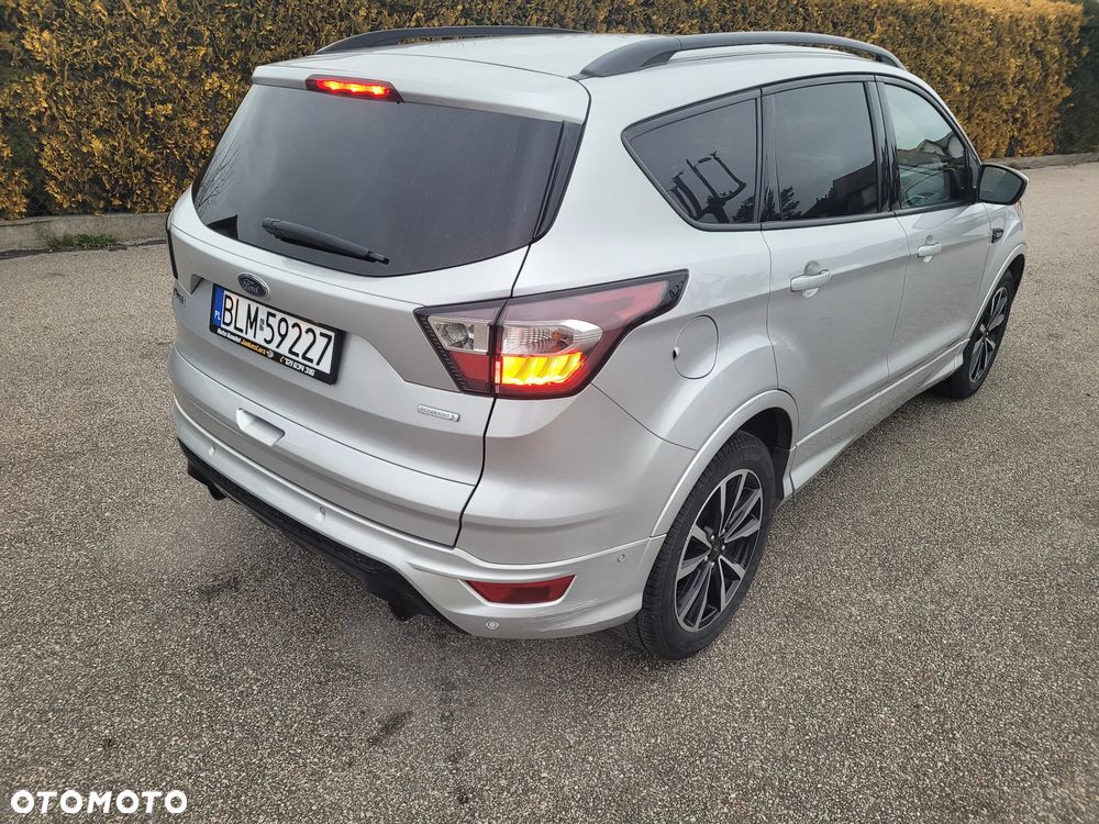 Ford Kuga - 13