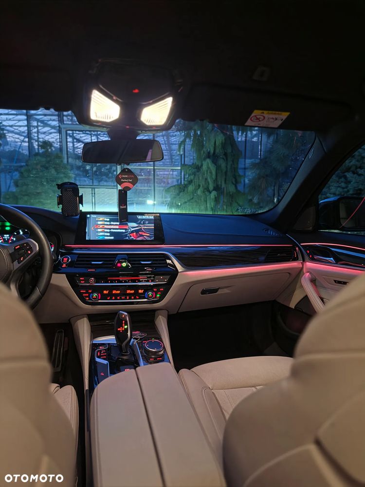 BMW Seria 5 540d xDrive M Sport sport - 8