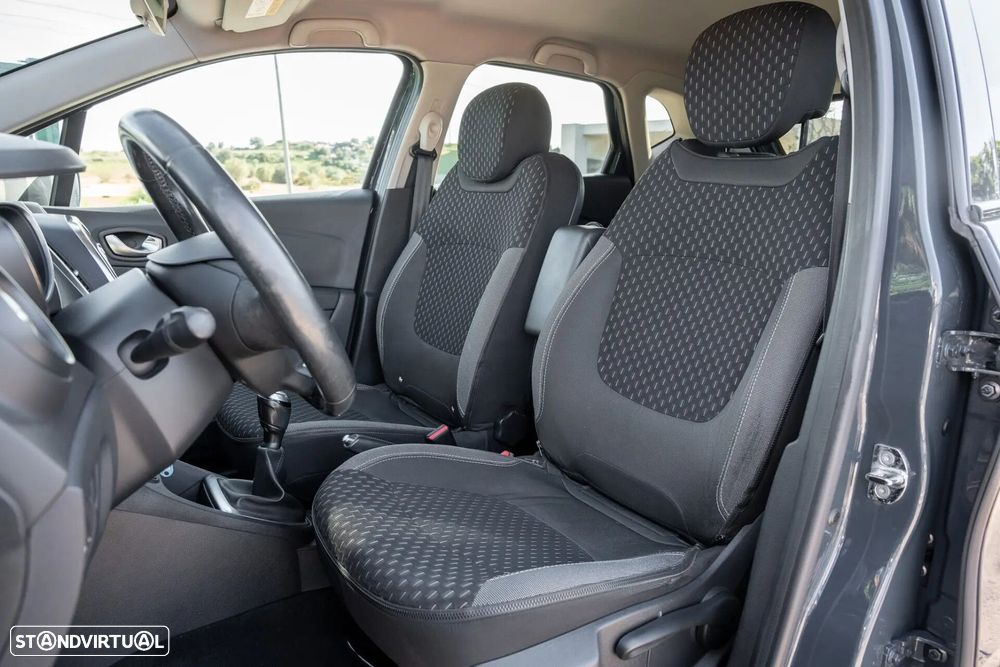 Renault Captur 0.9 TCE - 15