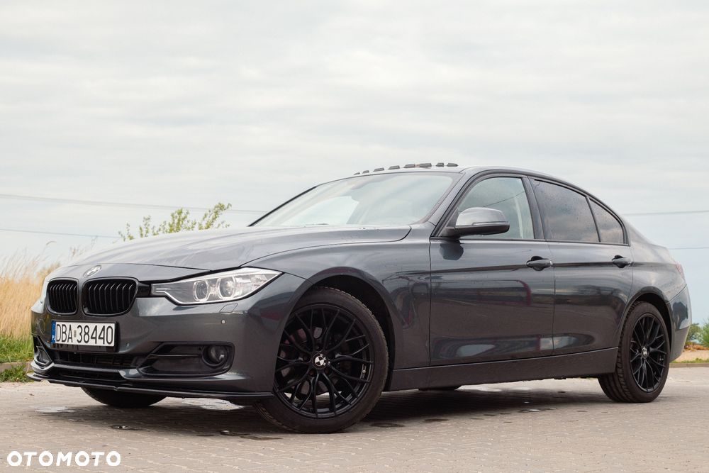 BMW Seria 3 320d xDrive Sport Line - 1