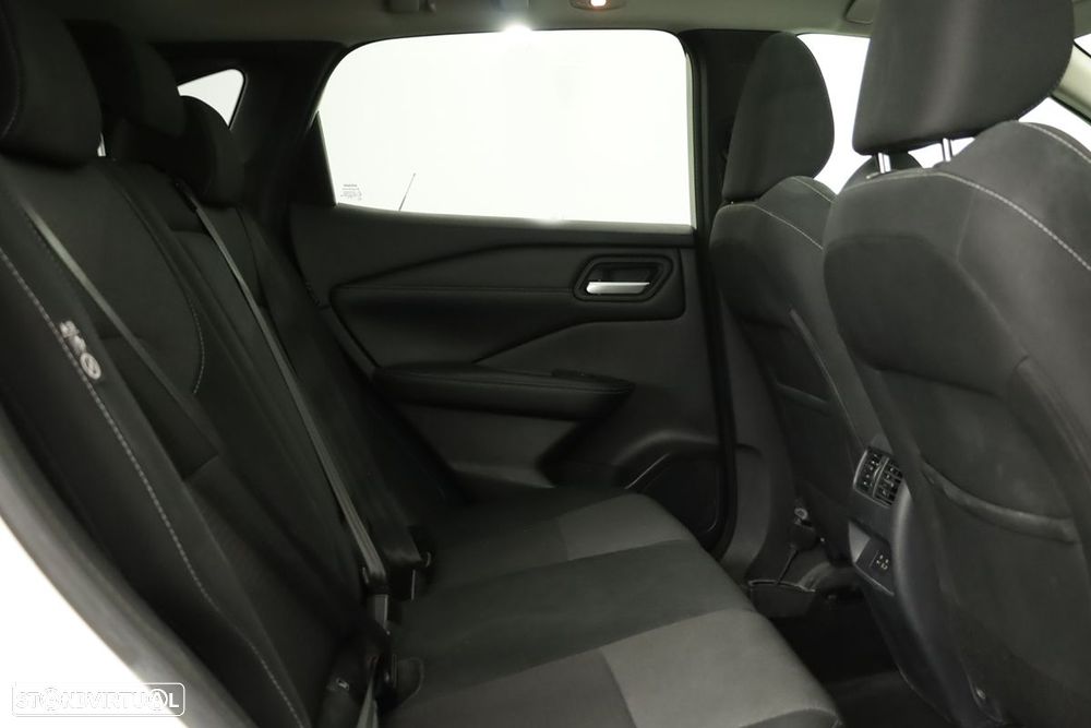 Nissan Qashqai 1.3 DIG-T N-Connecta LED - 22