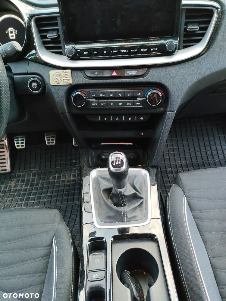 Kia ProCeed - 22