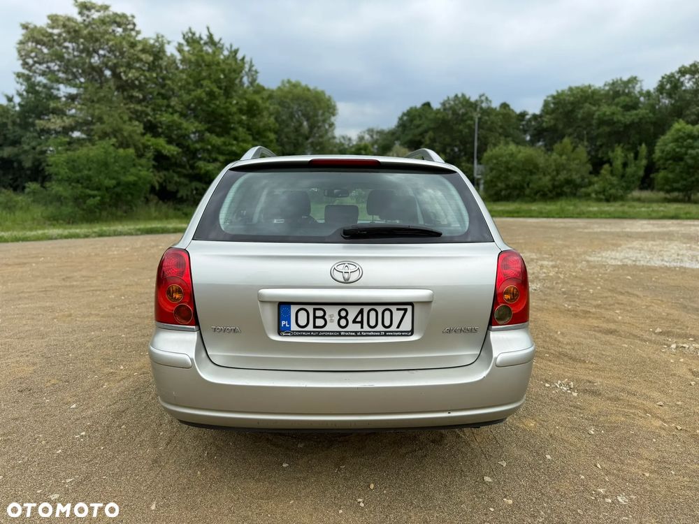 Toyota Avensis 1.8 VVT-i Luna - 5