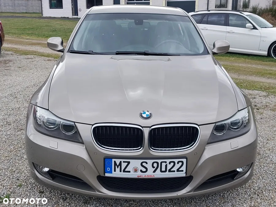 BMW Seria 3 - 10