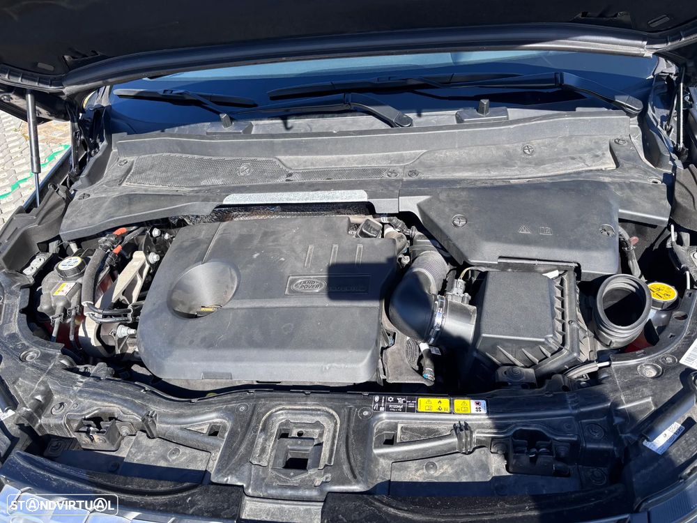 Land Rover Discovery Sport P300e SE - 51