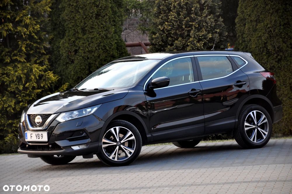 Nissan Qashqai 1.3 DIG-T DCT AKARI - 1