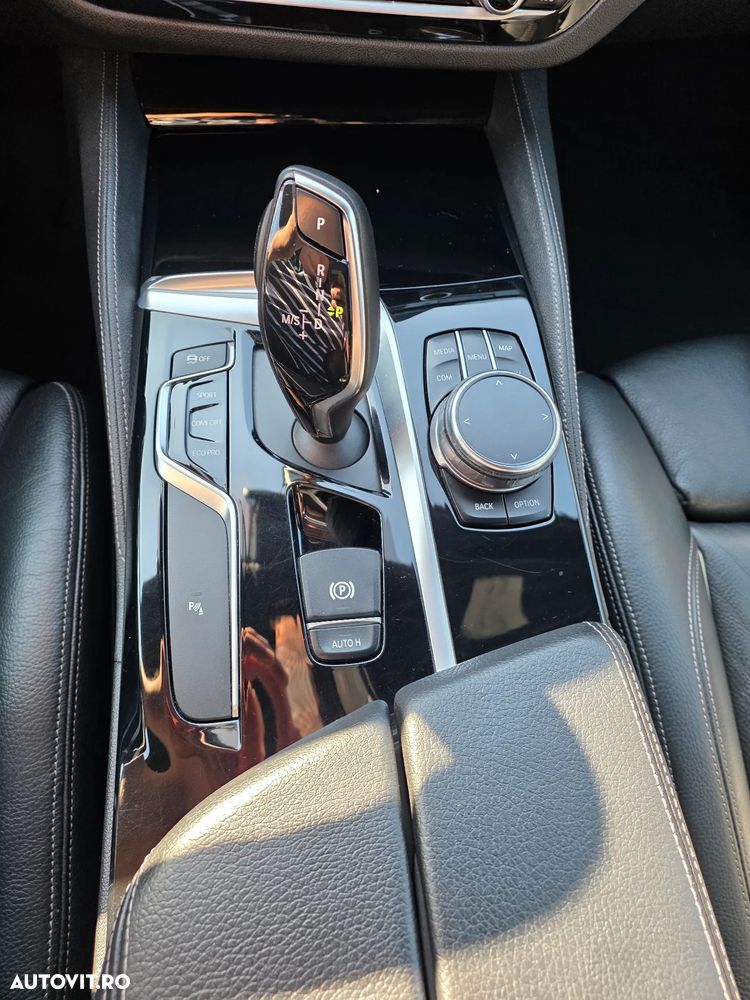 BMW Seria 5 520d EfficientDynamics Edition AT - 14