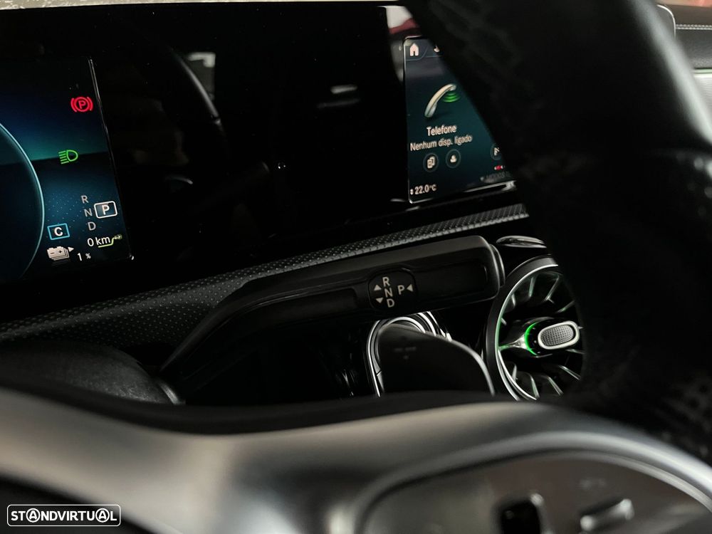 Mercedes-Benz A 250 e 8G-DCT AMG Line - 25