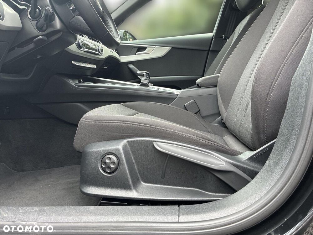 Audi A4 - 12