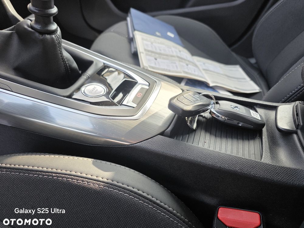 Peugeot 308 BlueHDi 130 Stop & Start Allure Pack - 13