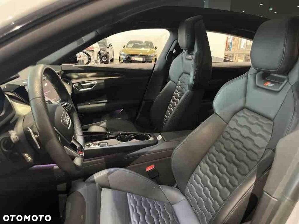 Audi RS e-tron GT - 10