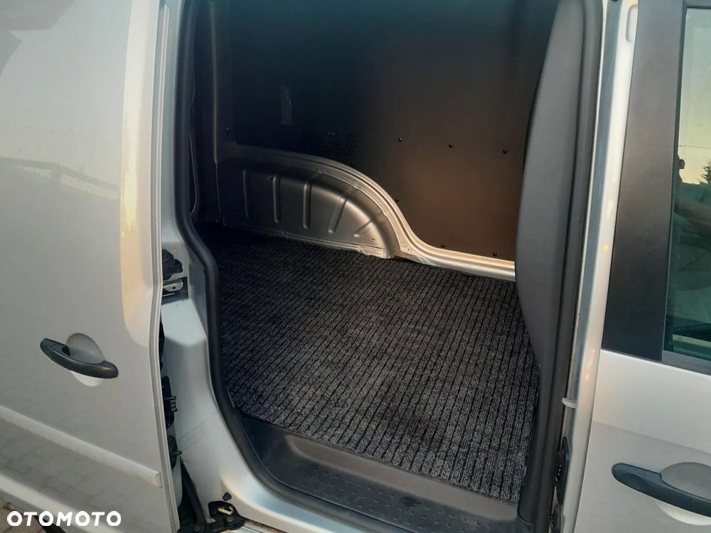 Volkswagen Caddy - 18