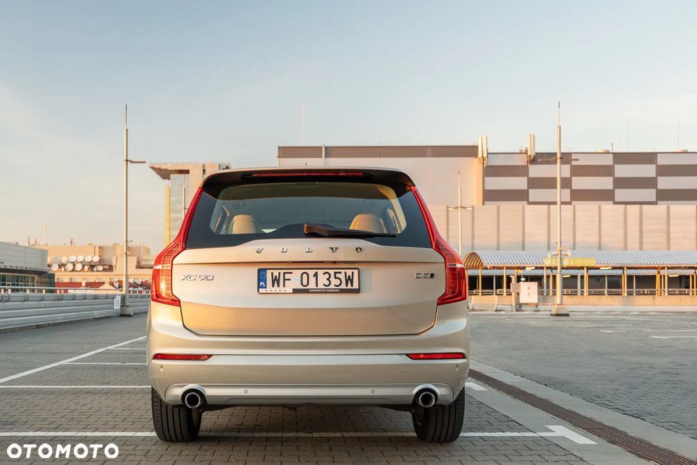 Volvo XC 90 D5 AWD Momentum - 5