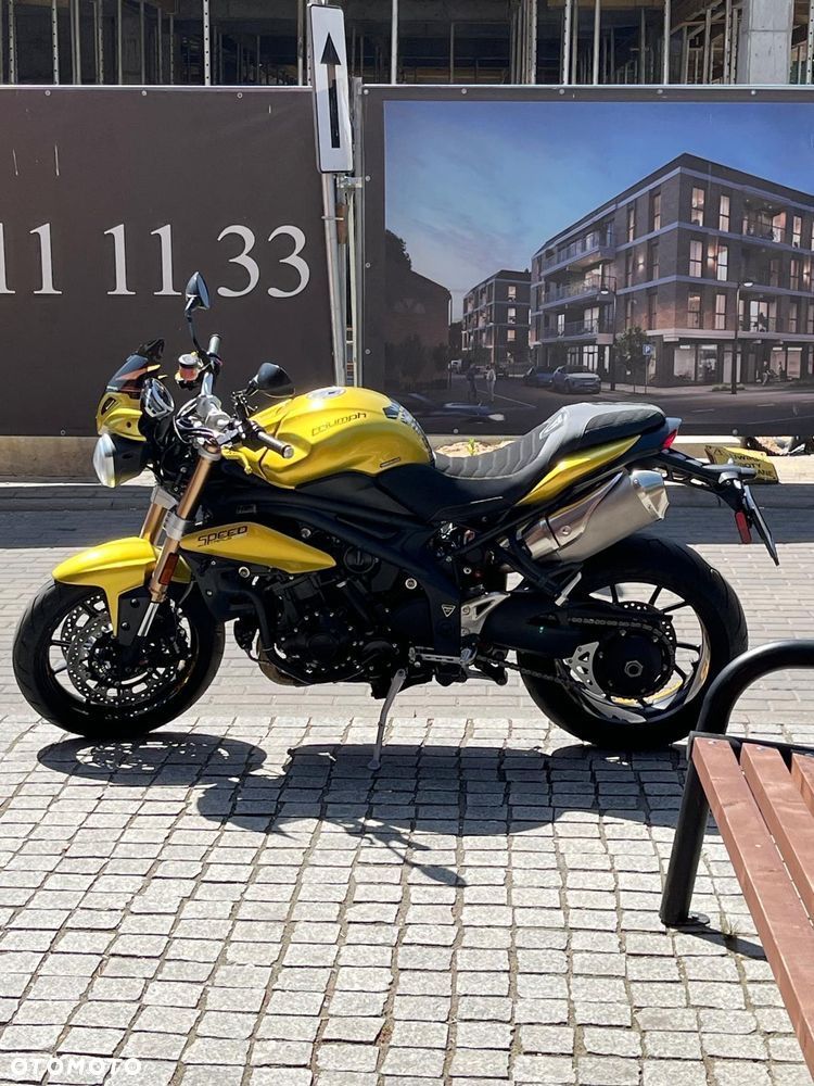 Triumph Speed Triple - 1