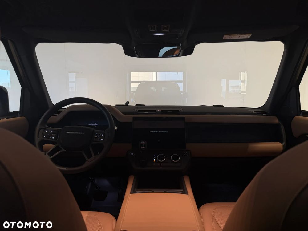 Land Rover Defender - 15