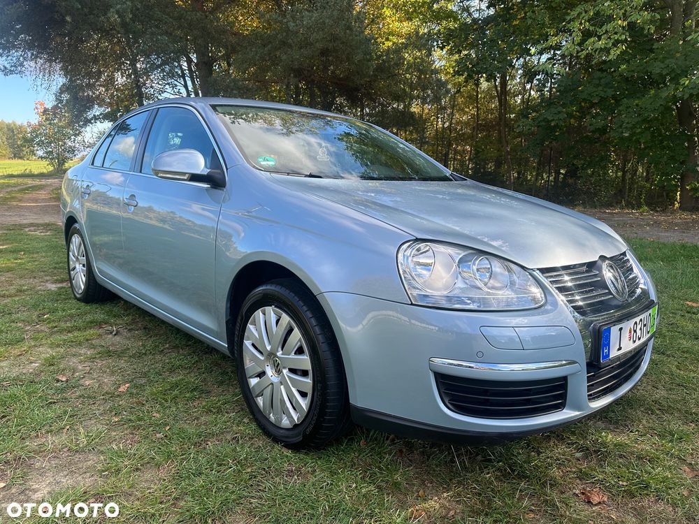 Volkswagen Jetta - 6