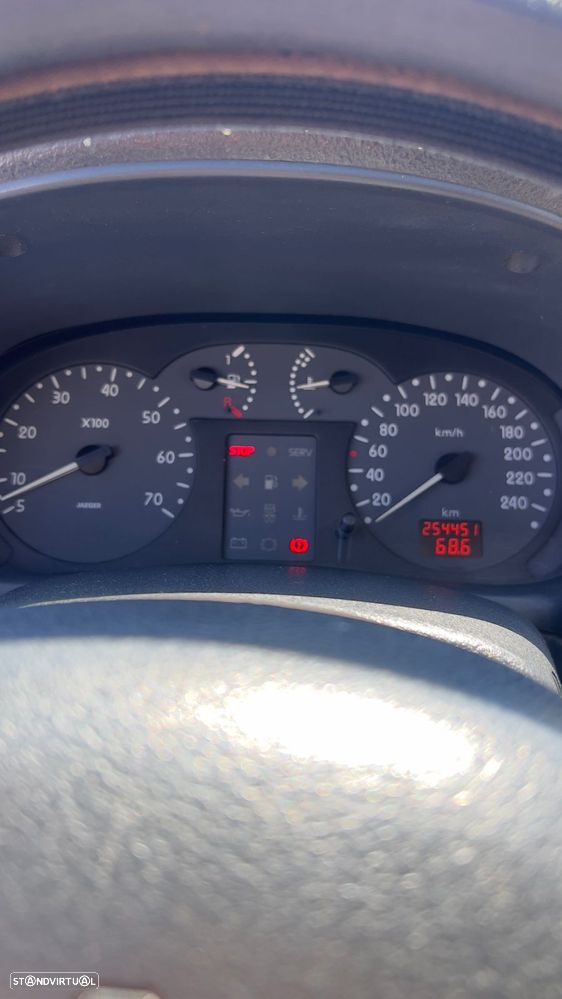 Renault Clio 1.2 RT - 6