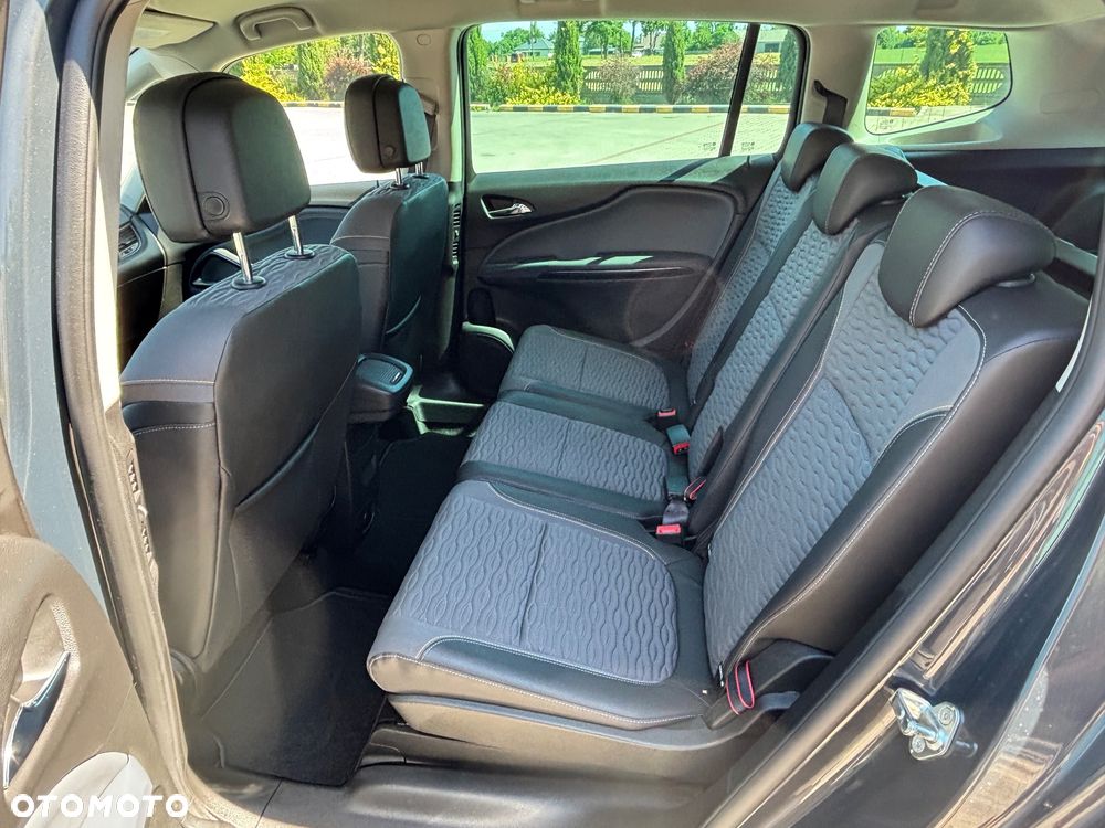 Opel Zafira - 31