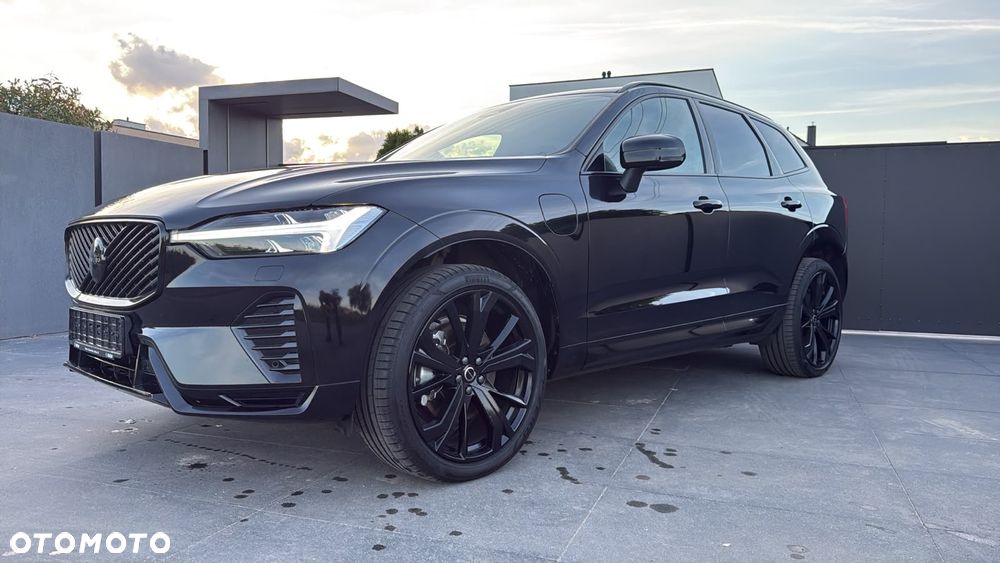 Volvo XC 60 T8 Plug-In Hybrid AWD Ultra Black Edition - 3