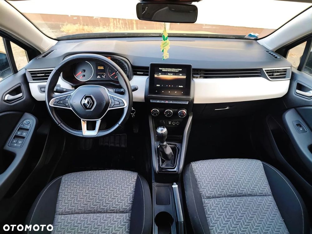 Renault Clio BLUE dCi 100 EVOLUTION - 9