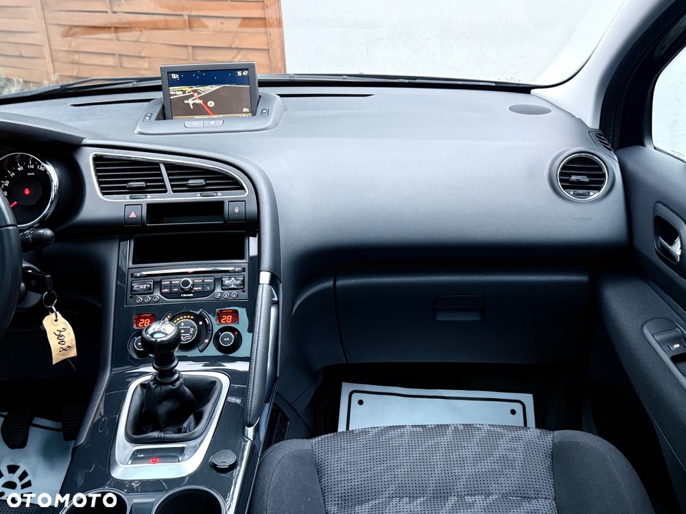Peugeot 3008 1.6 HDi Style - 9