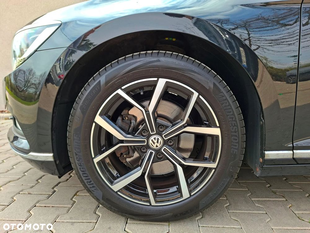 Volkswagen Passat 2.0 TDI (BlueMotion Technology) Highline - 15