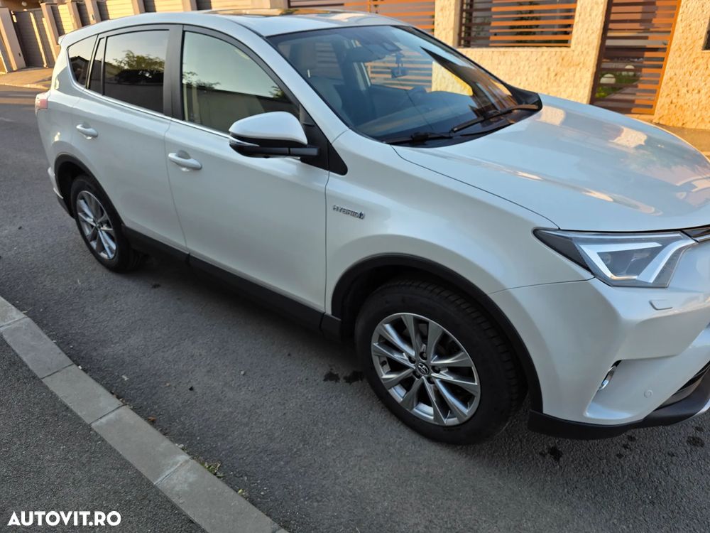 Toyota RAV4 - 5