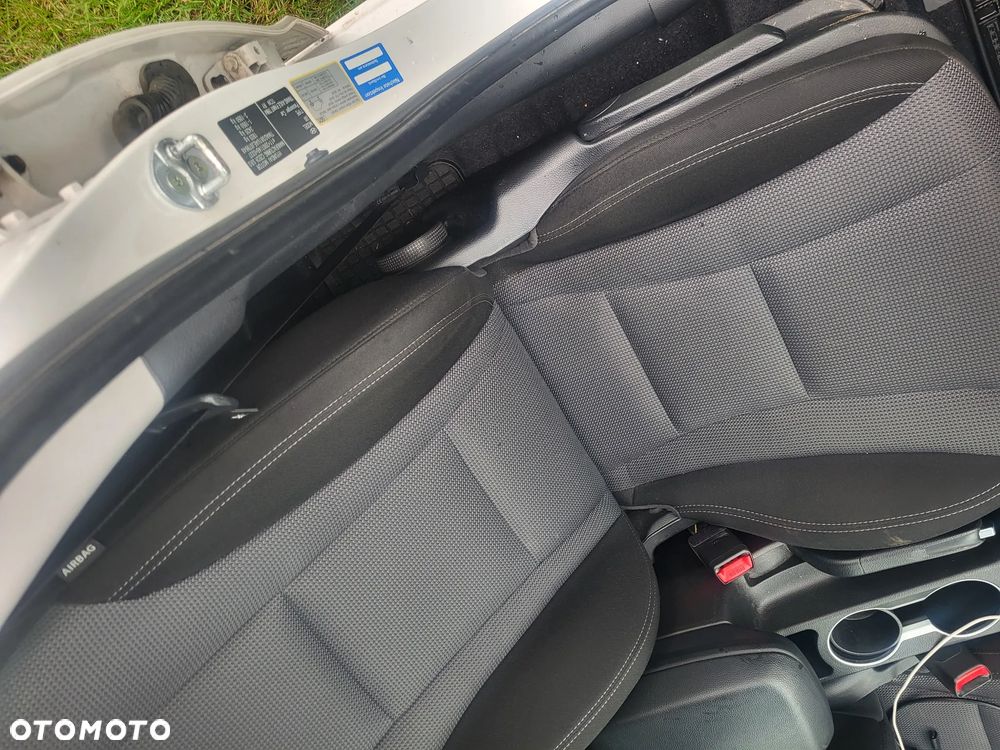 Hyundai i30 1.6 CRDi Comfort - 23