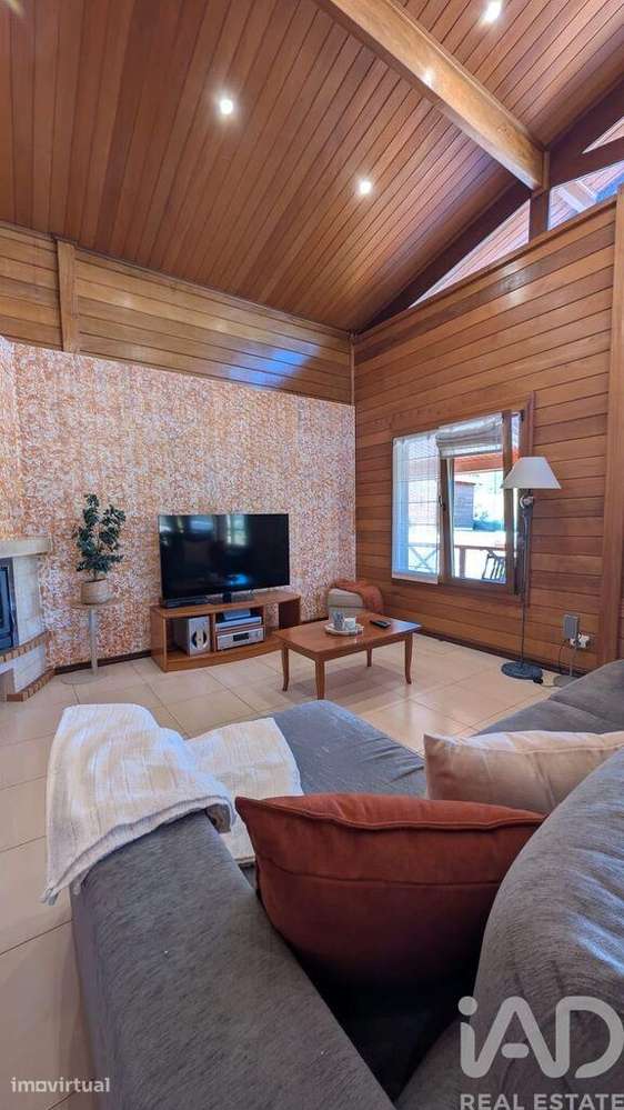 Casa / Villa T4 em Juncal de 354,00 m2 - Grande imagem: 3/26