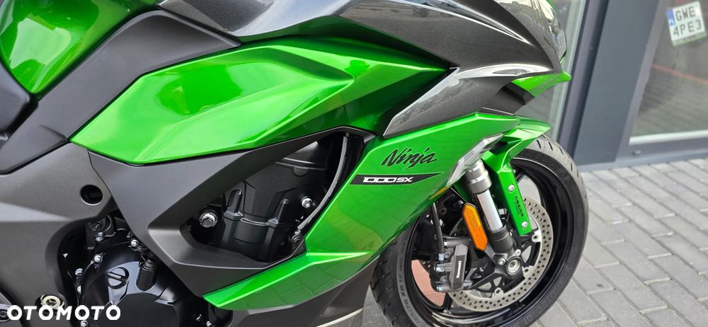 Kawasaki Ninja 1000 SX - 12