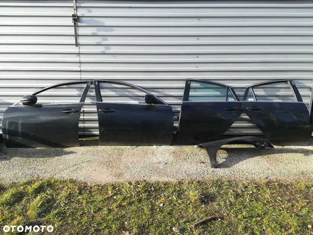 MAZDA 6 II GH DRZWI / KLAPA BAGAŻNIKA / BŁOTNIK - 1