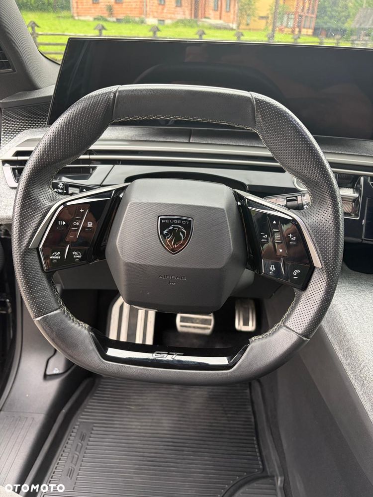 Peugeot E-5008 73kWh GT Exclusive - 31