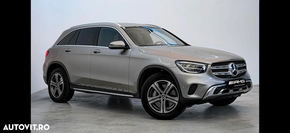 Mercedes-Benz GLC 300 e 4MATIC - 11