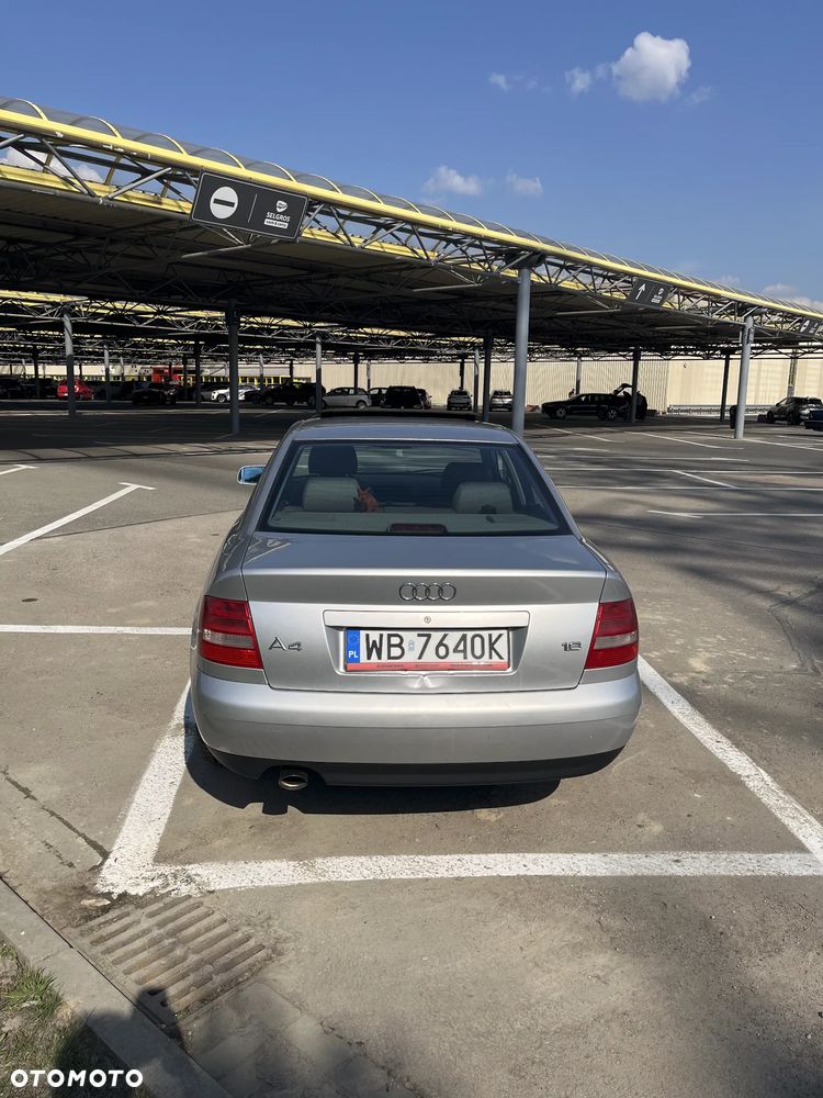 Audi A4 Limousine - 7